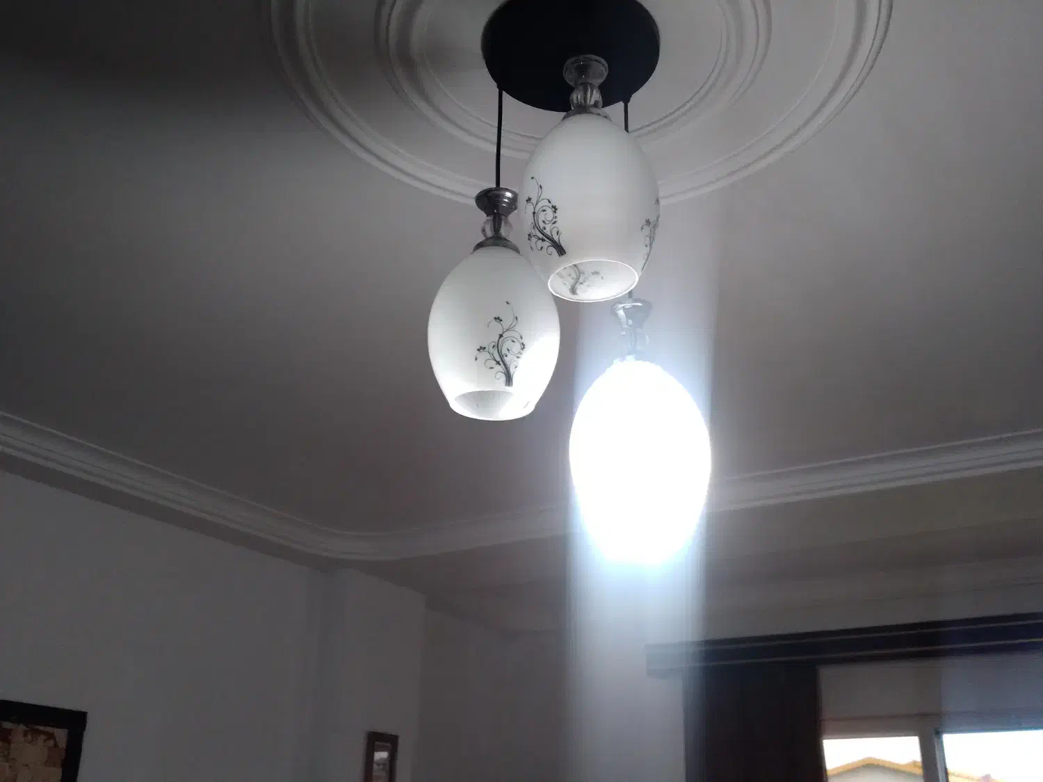 لوستر حبابی|لوستر و چراغ آویز|تالش, طولارود|دیوار