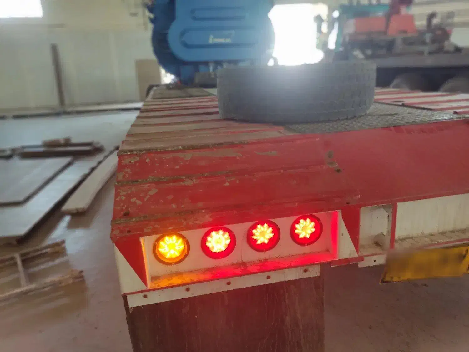 تریلر کمرشکن دو محور|خودرو سنگین|ثمرین, |دیوار