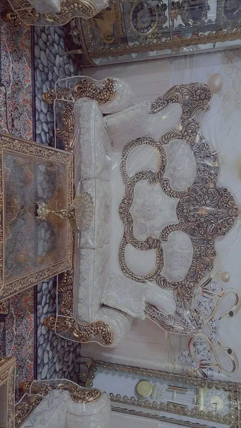 مبل سلطنتی هفت نفره شیک وخاص پسند|مبلمان خانگی و میز عسلی|آبیک, |دیوار