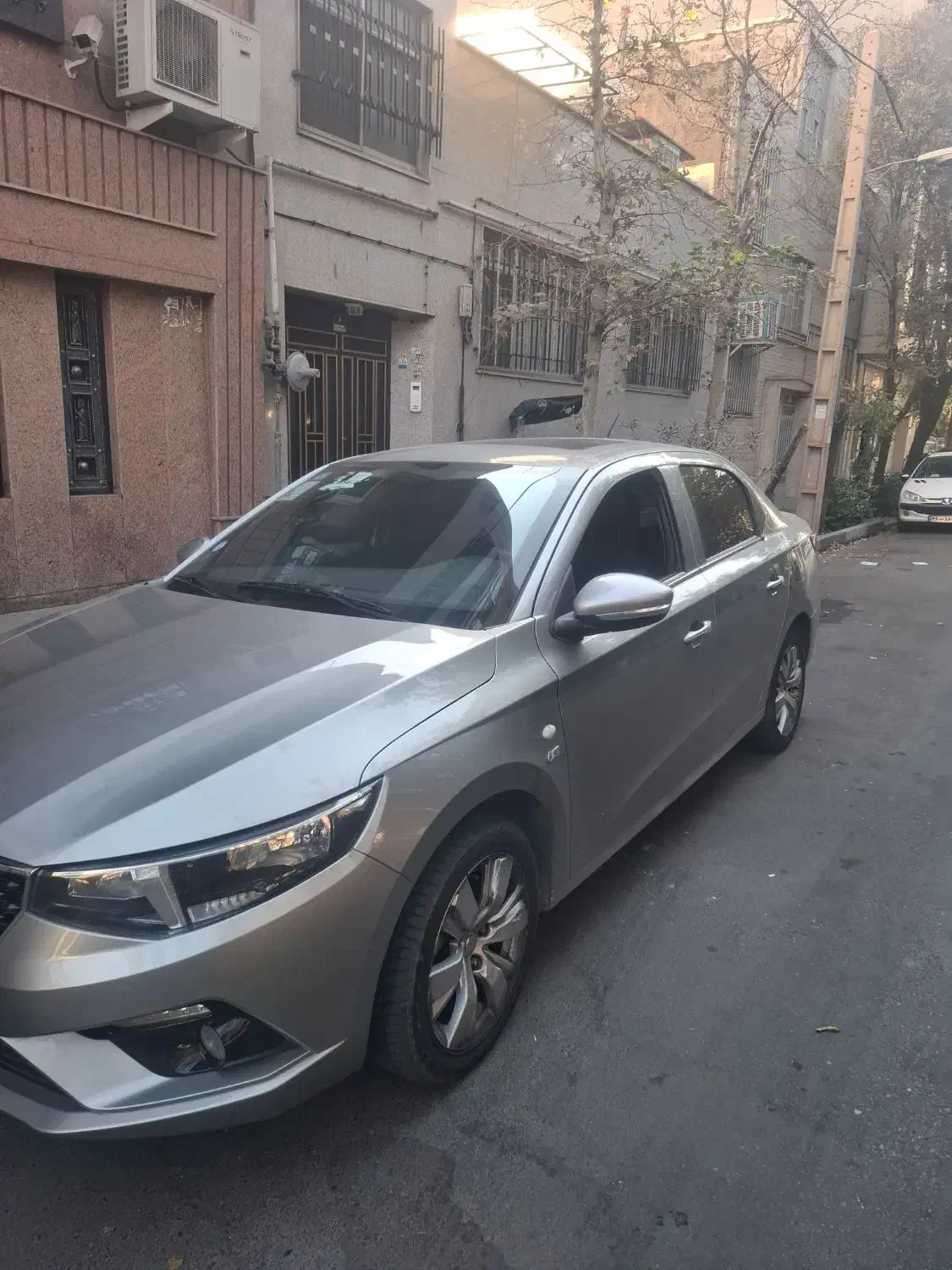 فروش تارا اتومات V2 تیتانیوم|خودرو سواری و وانت|تهران, شمس‌آباد|دیوار