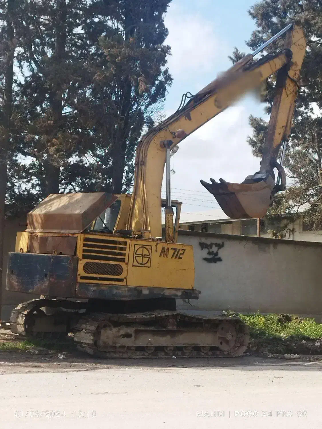 بیل زنجیری مکانیکی  120 هیتاچی 130 ژاپن اصل|خودرو سنگین|ابریشم, |دیوار