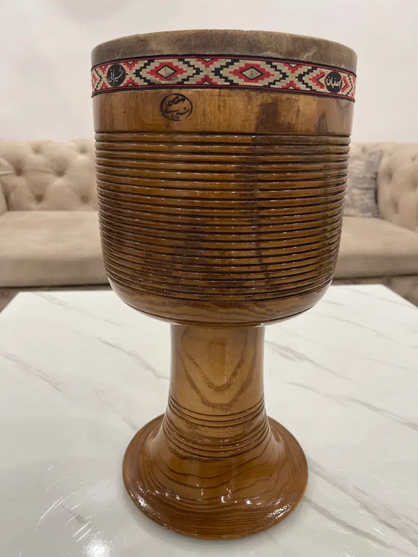 تنبک شیرانی|سازهای سنتی|ورامین, ورامین|دیوار