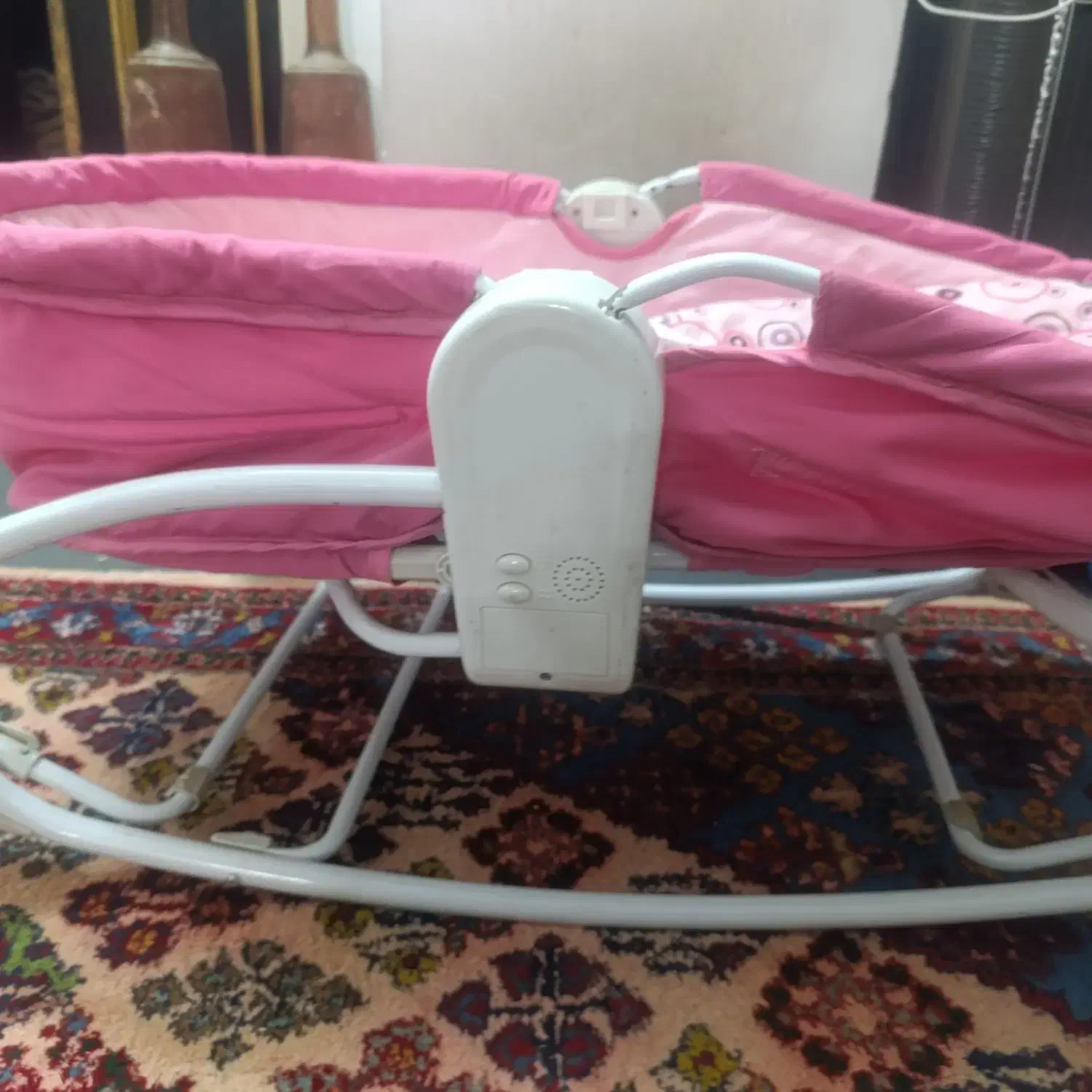 گهواره ویبره دار|اسباب و اثاث بچه|کاشان, آیت الله سعیدی|دیوار