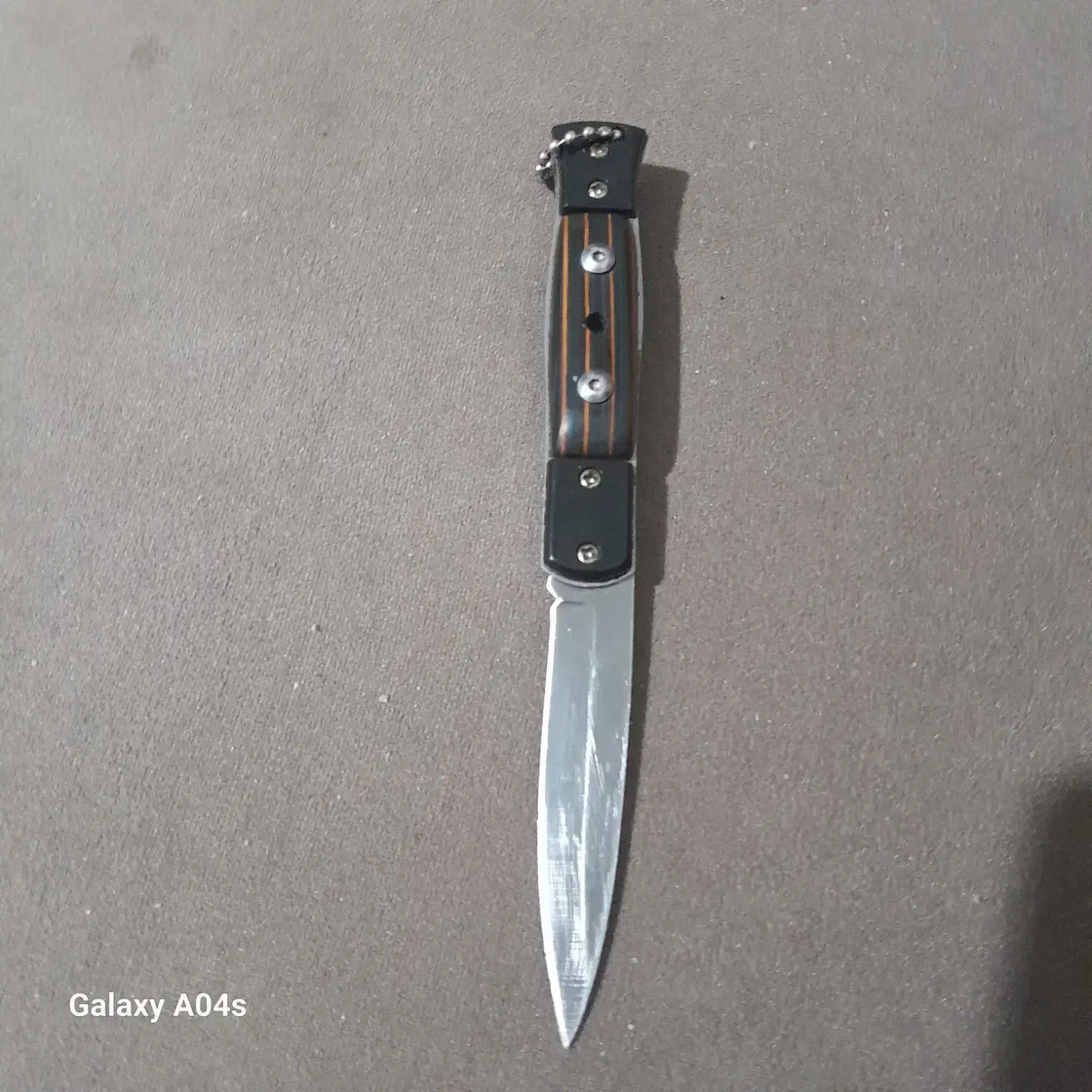 چاقو بفروش میرسد|کوهنوردی و کمپینگ|رشت, کوی فکوری|دیوار