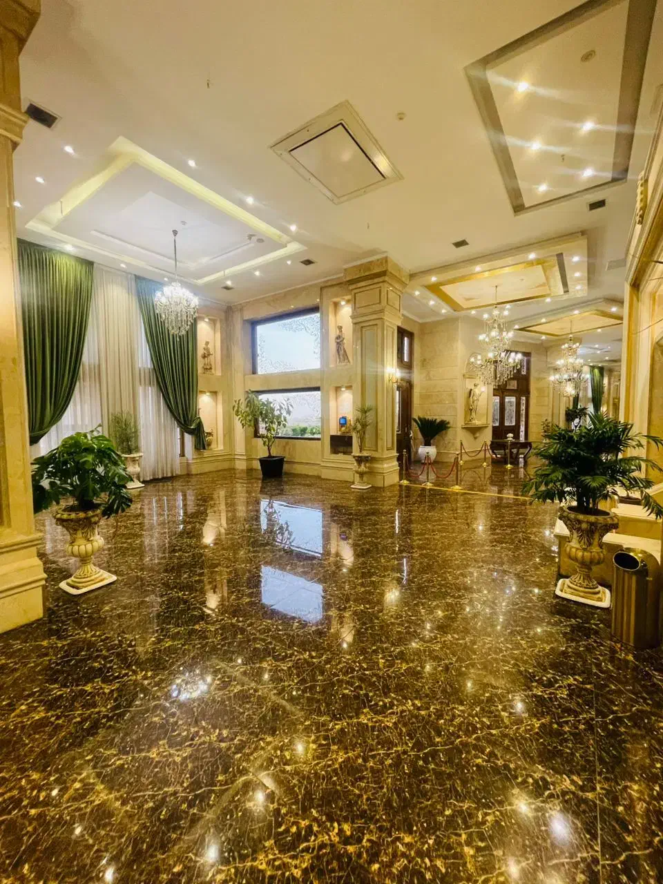 برج برلیان ۱۲۷ متر مشاعات آبی و هتلینگ