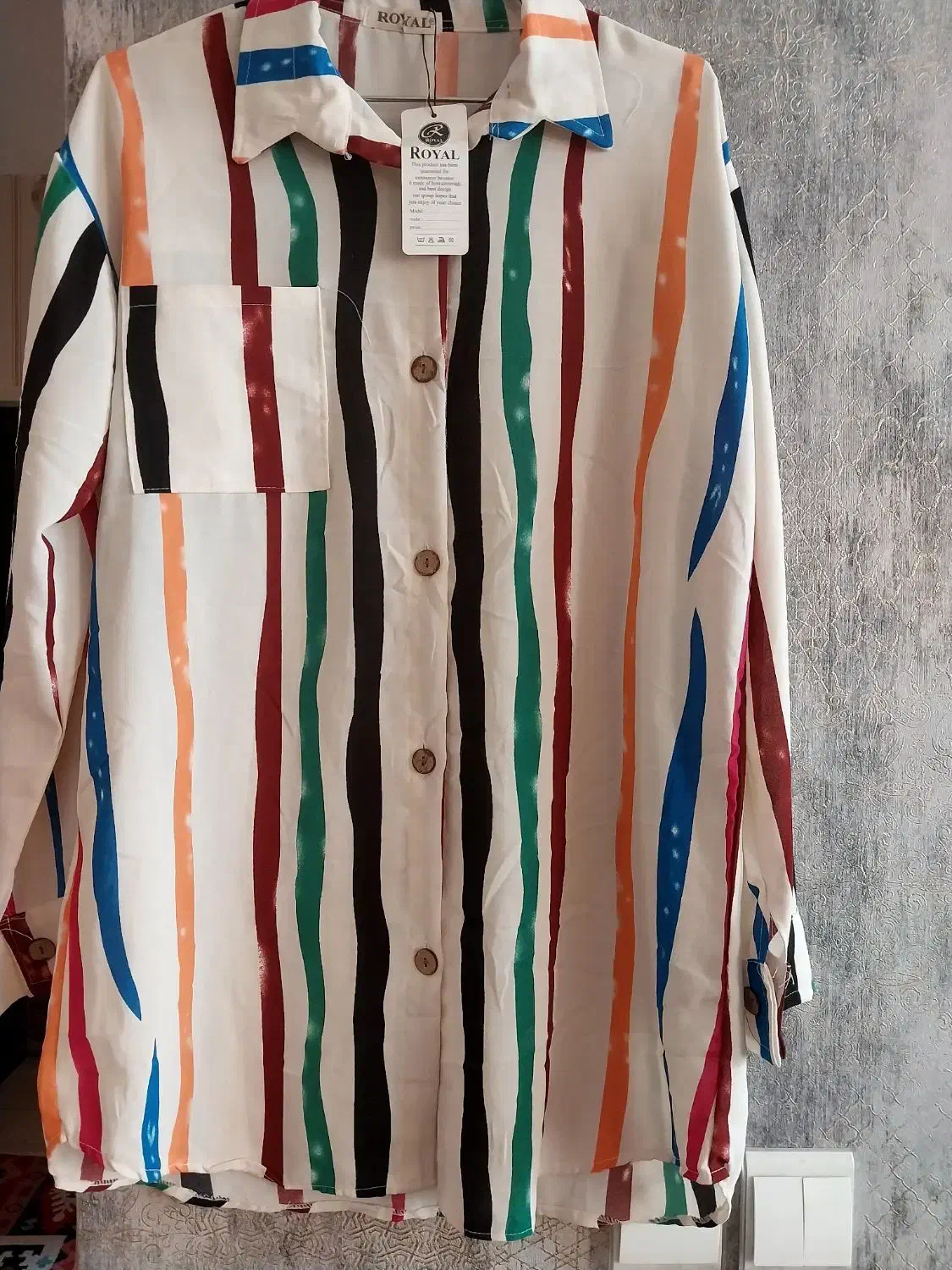 کت مجلسی و شومیز نو|لباس|پردیس, فاز ۳|دیوار