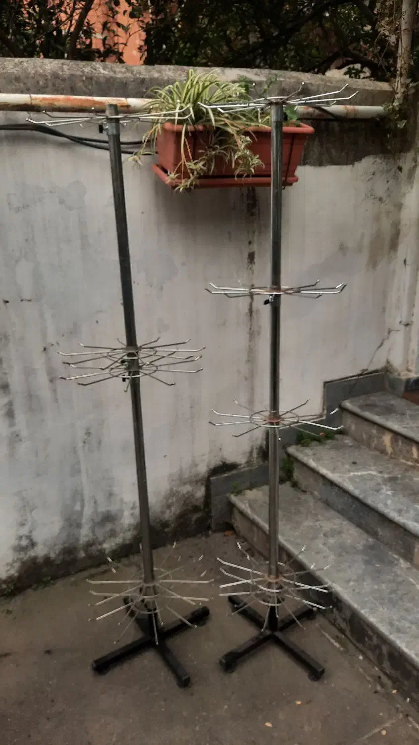 استند. طی واستند آویز.|کتابخانه، شلف، قفسه‌های دیواری|تنکابن, |دیوار