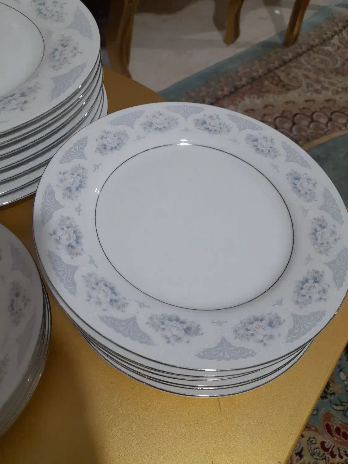 سرویس چینی ۶ نفره سالم تمیز و بشقاب ژاپن اصل|ظروف سرو و پذیرایی|تهران, تاکسیرانی|دیوار