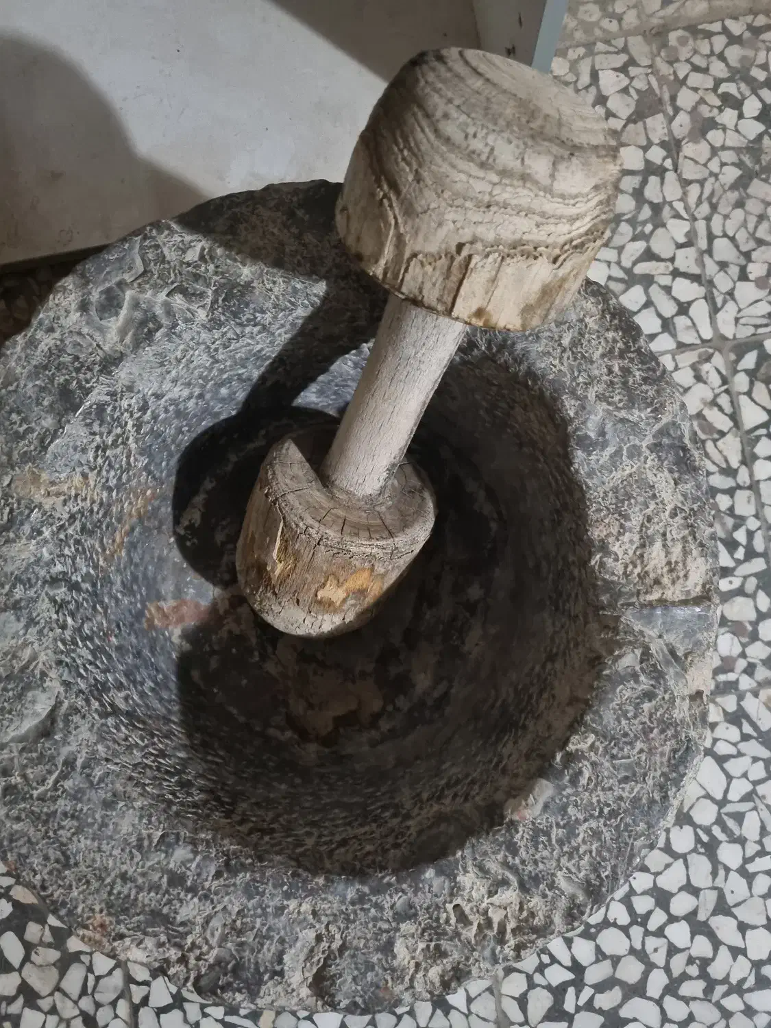 یانه قدیمی|کلکسیون اشیاء عتیقه|اصفهان, کوی گلزار|دیوار