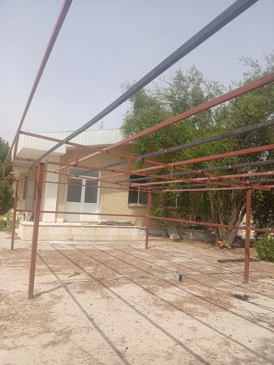 تاسیسات یخچال اسپلیت‌کار جوشکار لوله‌کش برقکار|خدمات پیشه و مهارت|فسا, |دیوار