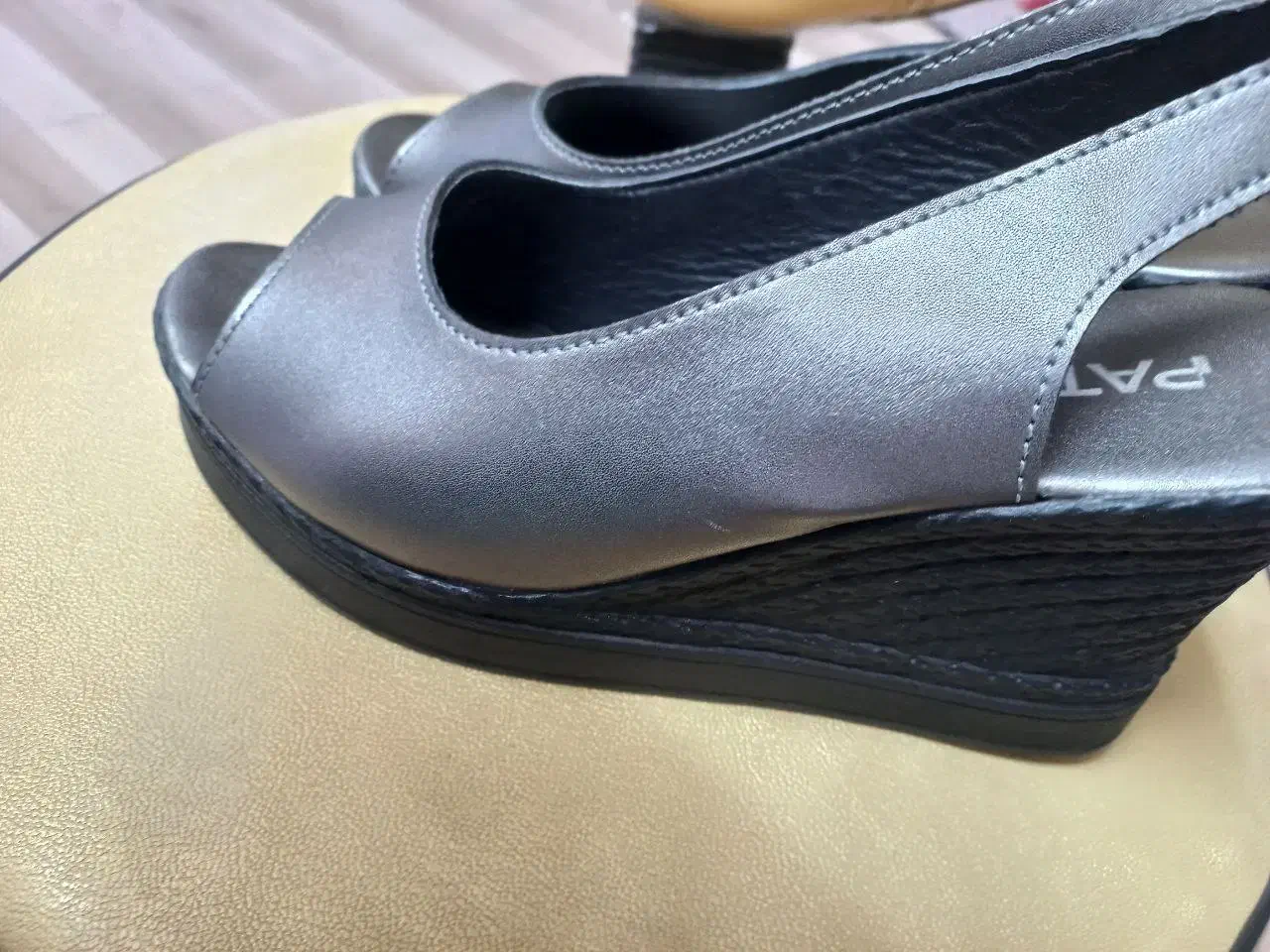 کفش دخترانه تمام چرم تمام مدلها سایز ۳۸|کیف، کفش، کمربند|شاهرود, |دیوار