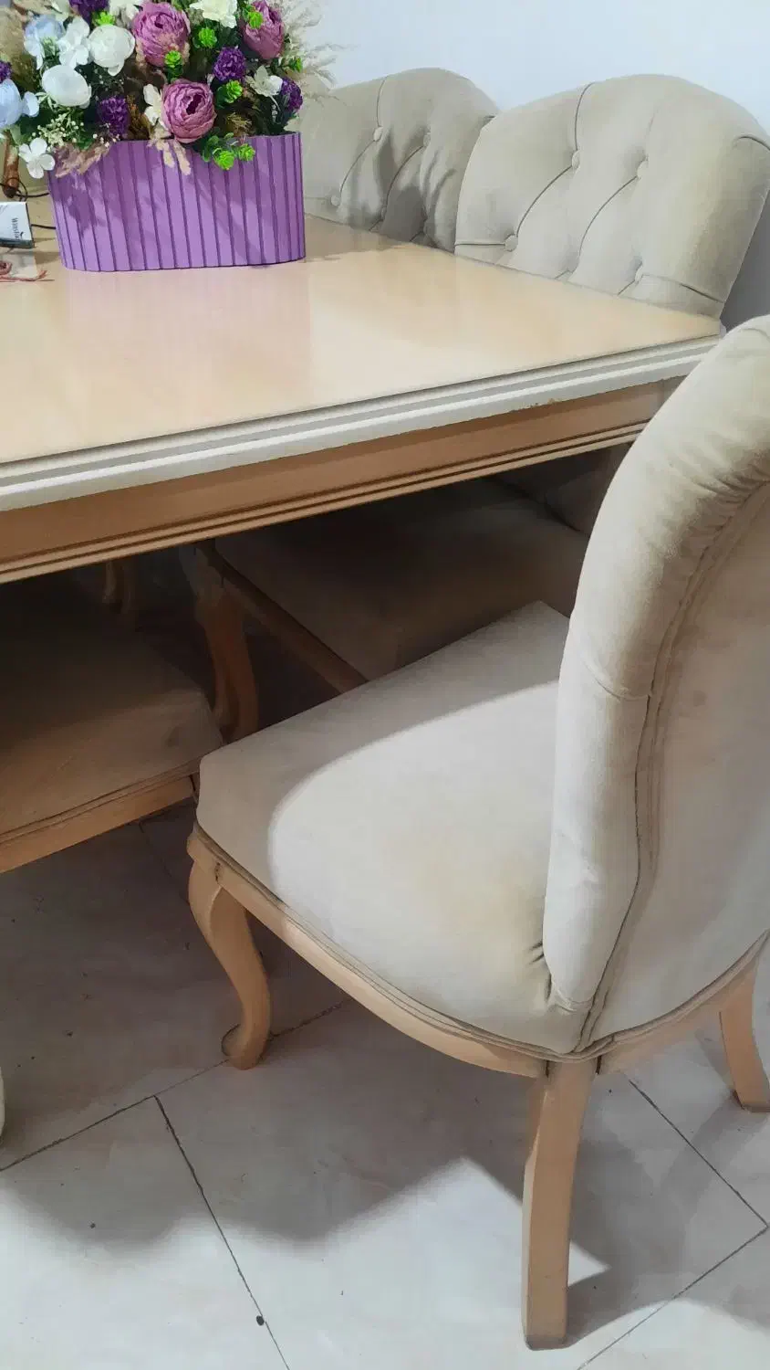 فروش ۳عدد قالی نو  و میز ناهار خوری ۸نفره|مبلمان خانگی و میز عسلی|خرم‌آباد, |دیوار