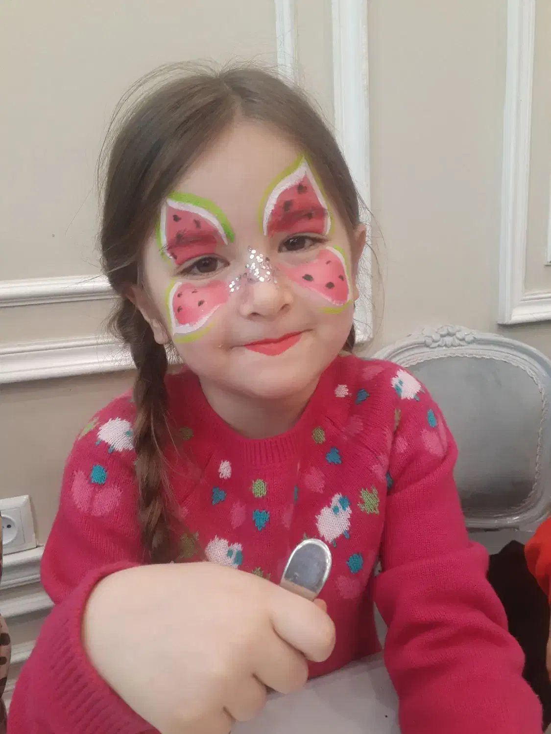 گریم کودک بادکنک آرایی گل آرایی تولد جشن یلدا|خدمات آرایشگری و زیبایی|تهران, پرستار|دیوار