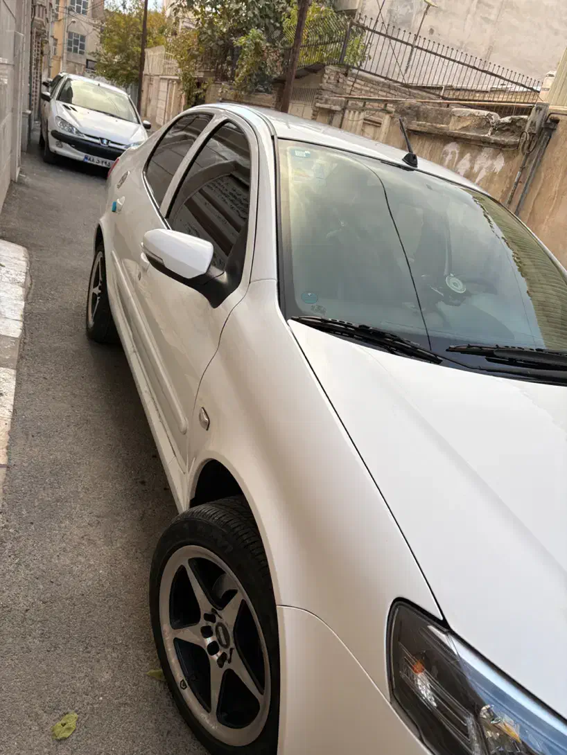 رانا پلاس مدل 1402|خودرو سواری و وانت|اراک, |دیوار