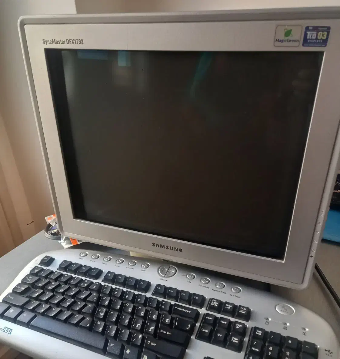 مانیتور و کیبورد|قطعات و لوازم جانبی رایانه|محمدیه-قزوین, |دیوار