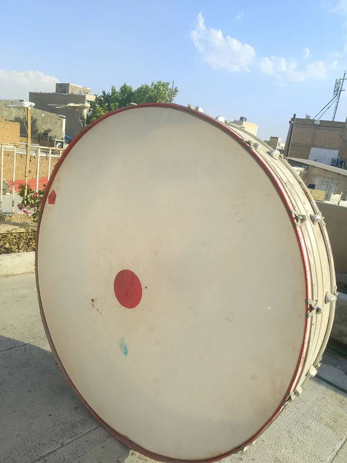 طبل|درام و پرکاشن|کرج, حصارک پایین|دیوار