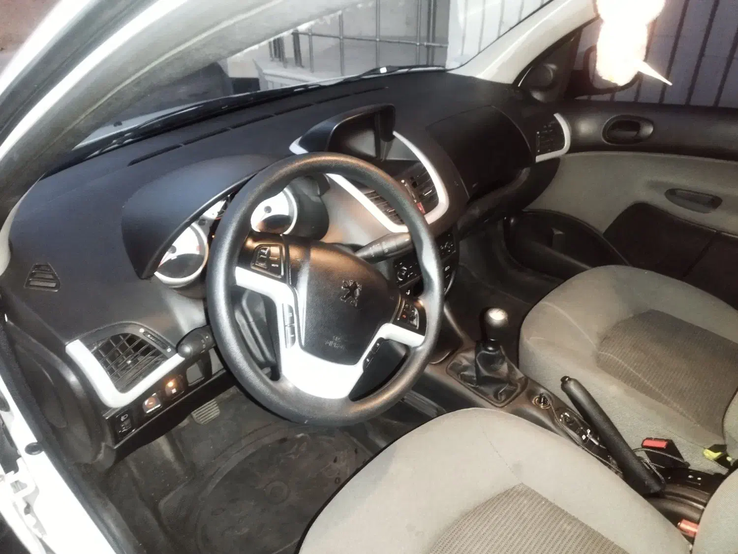 207 فرمون برقی|خودرو سواری و وانت|اصفهان, شاه پسند|دیوار