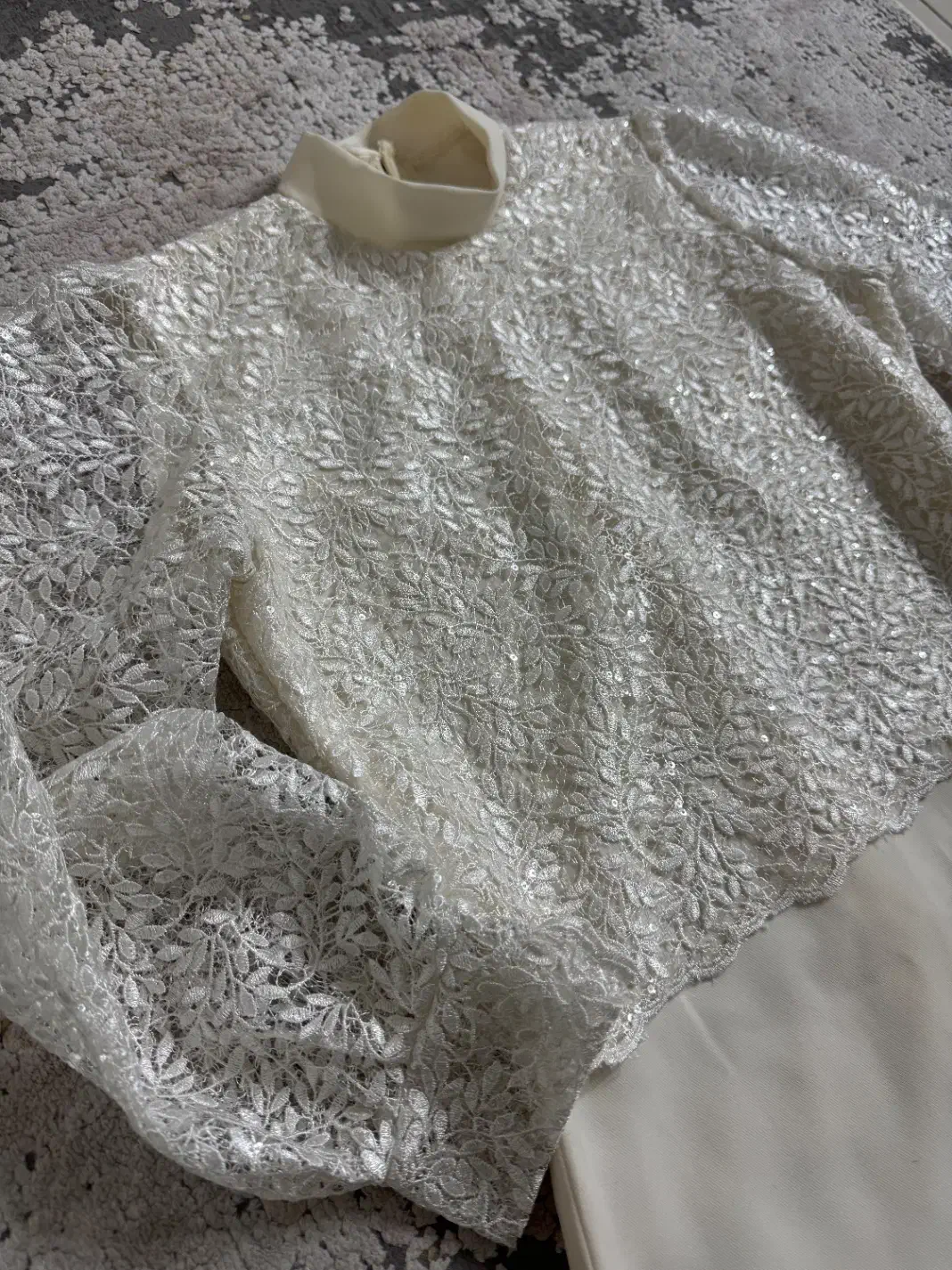 لباس مجلسی|لباس|مشکین‌دشت, |دیوار