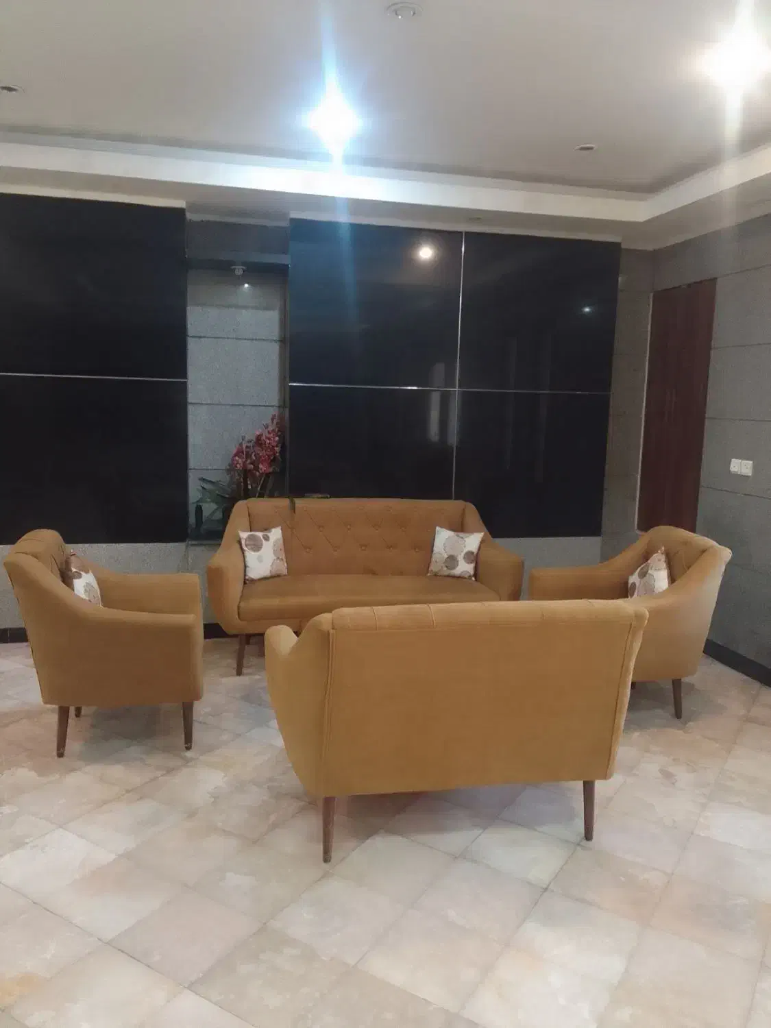 جهانتاب ۱۳۰ متر ۳ خواب ۱ مستر ۲۹۰۰ رهن|اجارهٔ آپارتمان|تهران, اختیاریه|دیوار