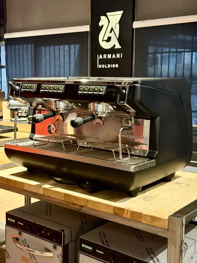 دستگاه اسپرسوساز صنعتی سیمونلی آپیا لایف ۲۰۲۰|کافی‌شاپ و رستوران|تهران, نیاوران|دیوار