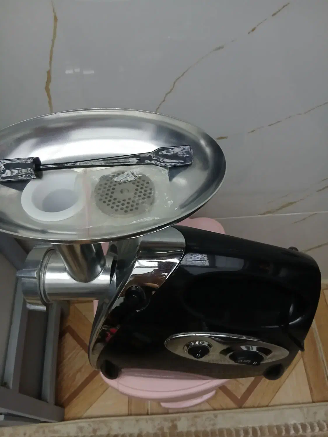 چرخ گوشت|خردکن، آسیاب، غذاساز|رشت, حمیدیان|دیوار