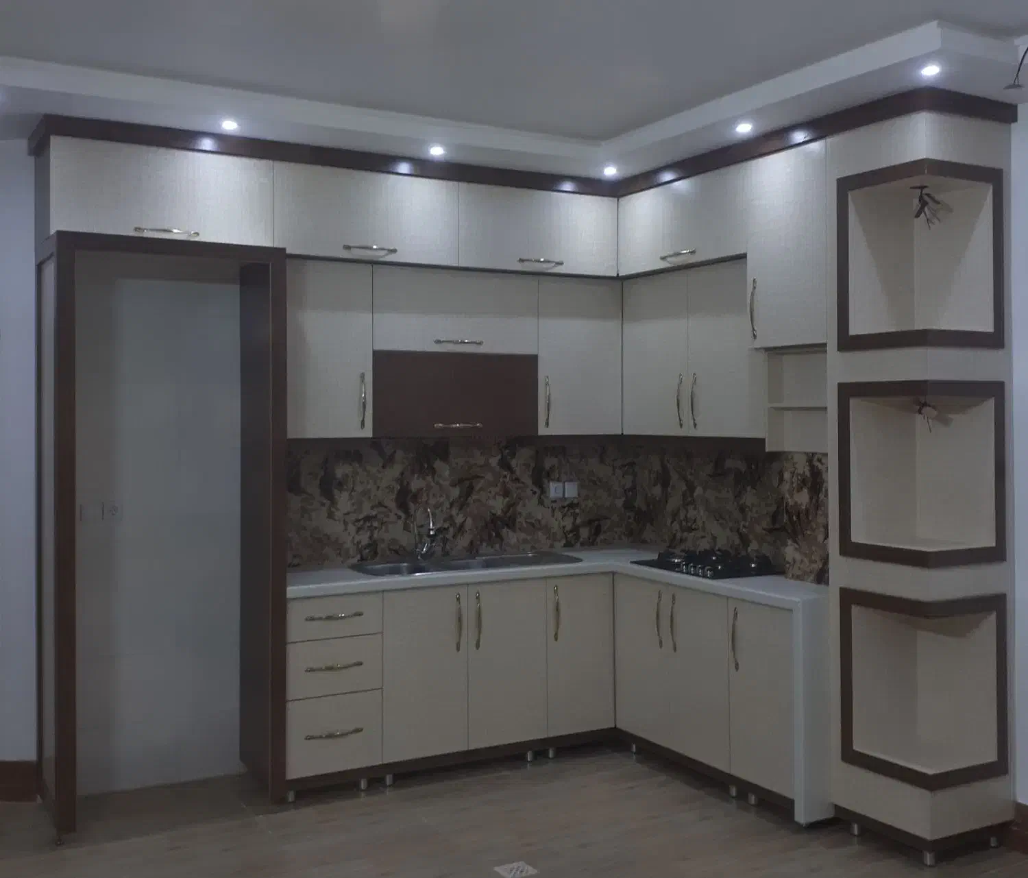 کابینت کمد اقساط ۵ ساله|مصالح و تجهیزات ساختمان|خمینی‌شهر, |دیوار