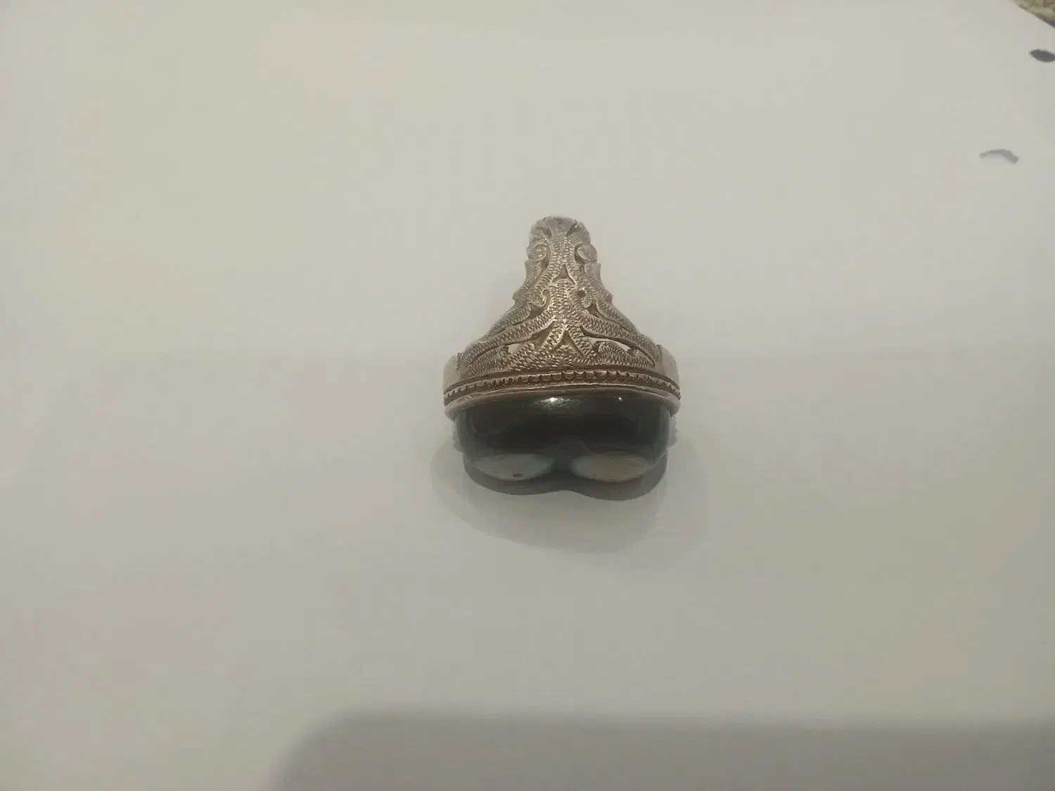 انگشتر زا زاینده|کلکسیون اشیاء عتیقه|تهران, باغ خزانه|دیوار