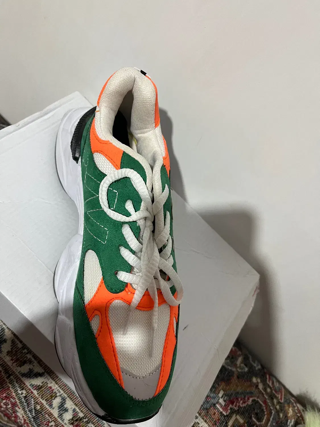 اسپورت|کیف، کفش، کمربند|ارومیه, |دیوار