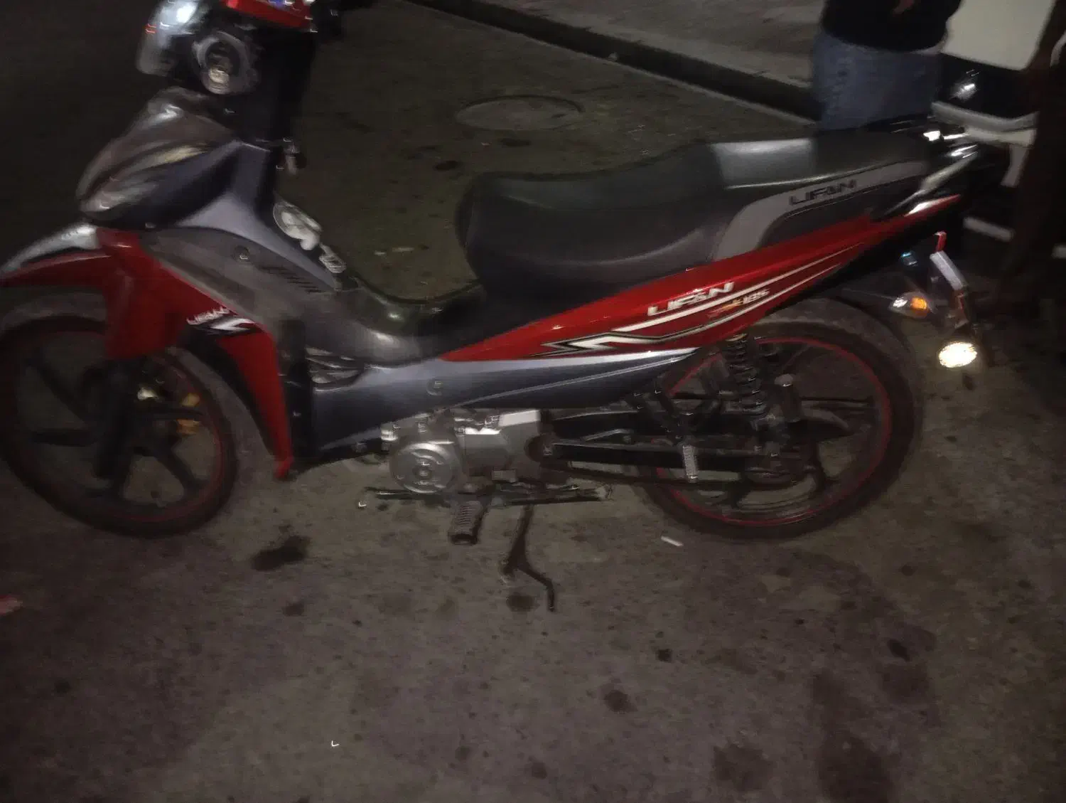 موتور لیفان 135مدل 99|موتورسیکلت|تهران, نعمتآباد|دیوار