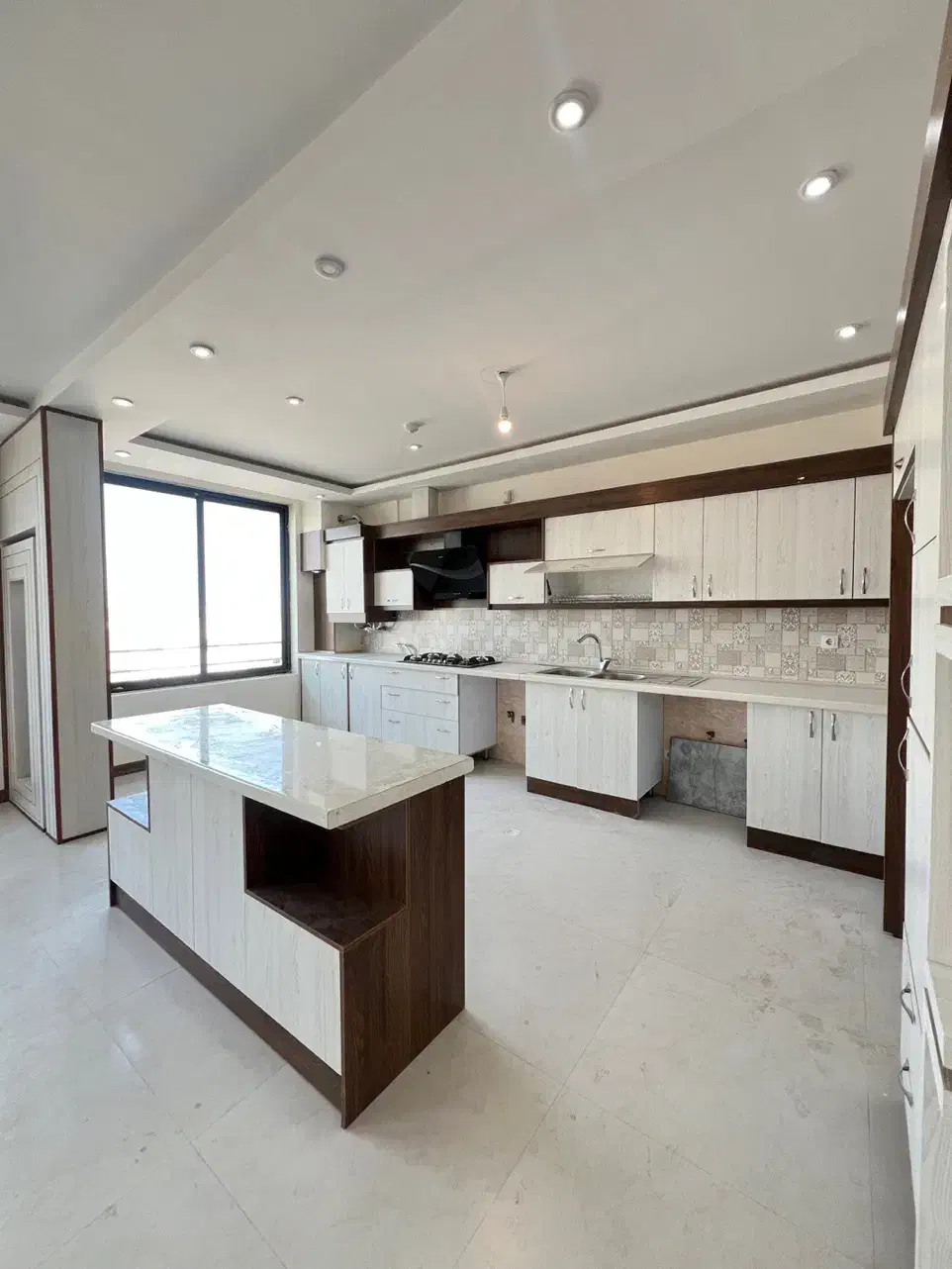 فلاحی پنج واحدی تجاری مسکونی حاشیه بلوار|فروش دفتر کار، اتاق اداری، مطب|مشهد, فرهنگیان (شهرک غرب)|دیوار