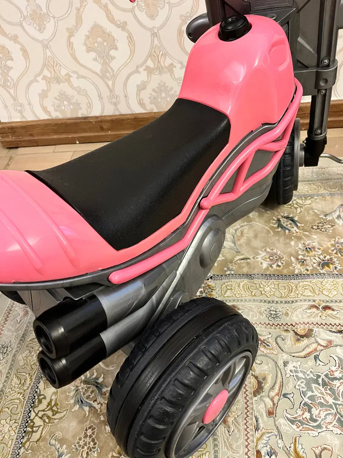 موتور سه چرخه کاملا سالم و‌تمیزدر حد نو موزیکال|اسباب‌‌بازی|تهران, شهرک امام خمینی|دیوار