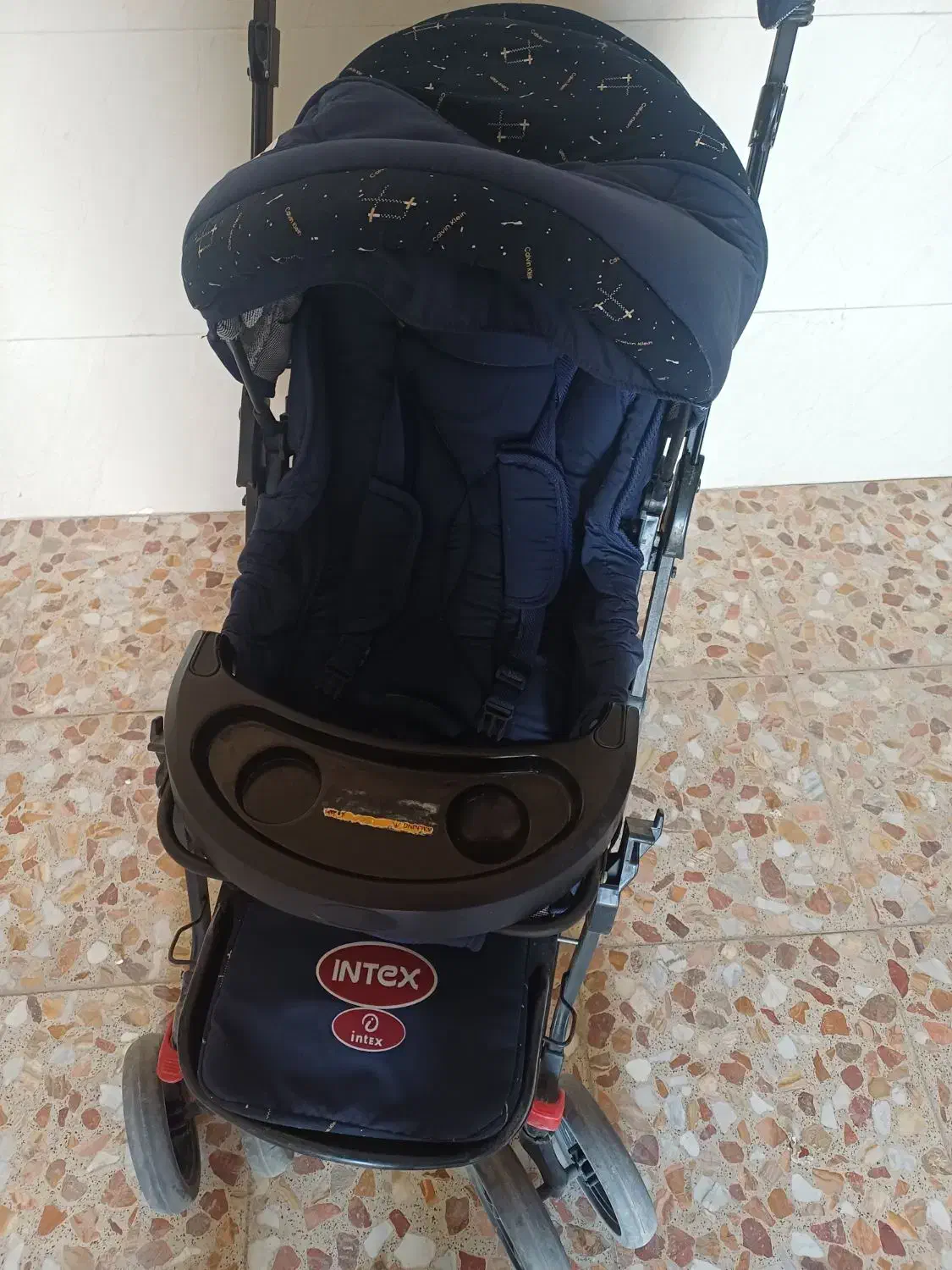 کالسکه و کرییر و روروک کودک|کالسکه و لوازم جانبی|برخوار, |دیوار