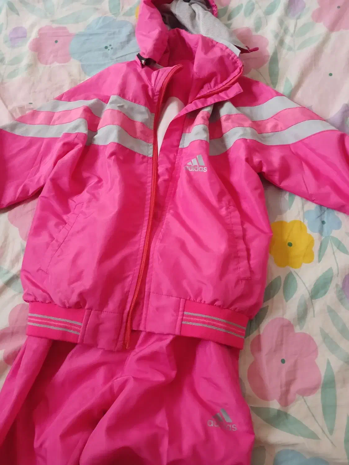 ست ورزشی دخترانه|لباس|دوگنبدان, |دیوار