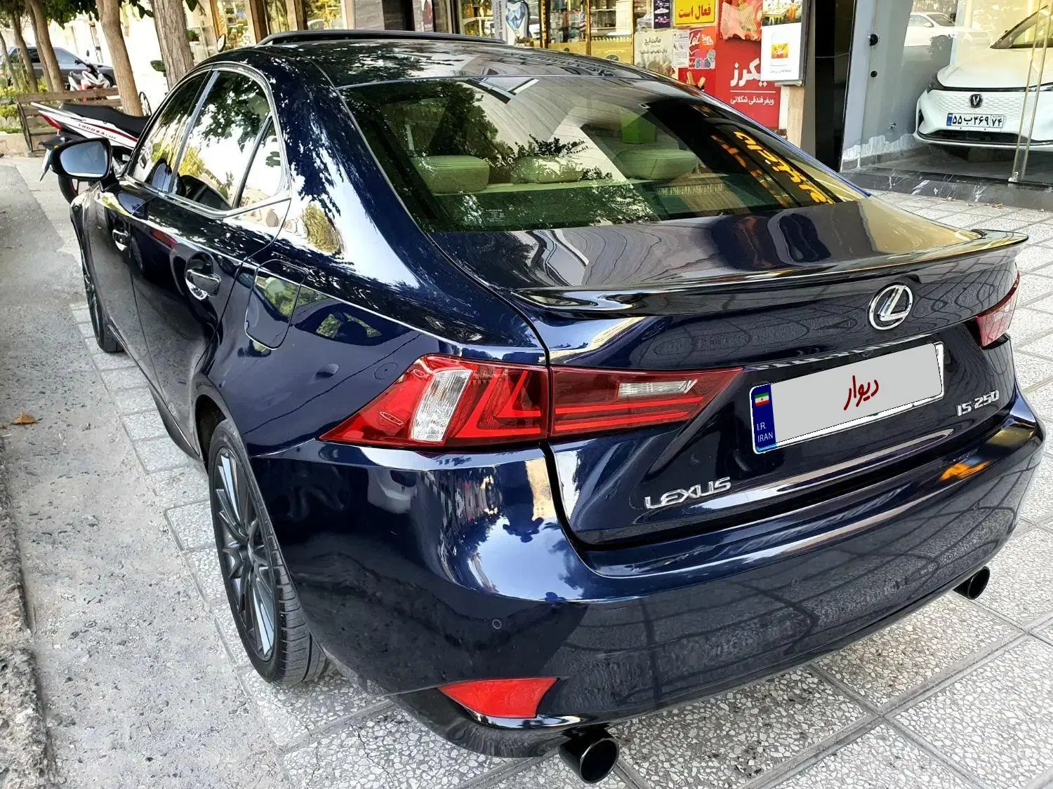 LEXUS IS 250 LUXURY|خودرو سواری و وانت|مشهد, سناباد|دیوار