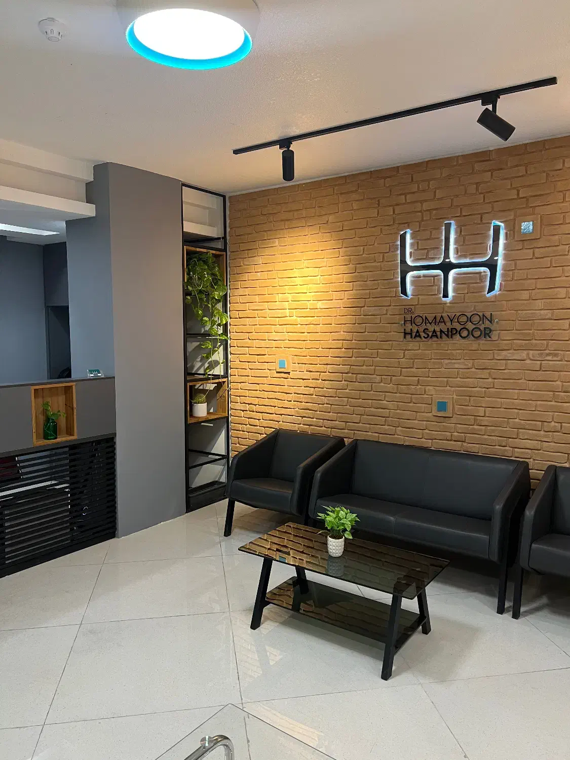 منشی و دستیار مطب دندانپزشکی|استخدام درمانی، زیبایی، بهداشتی|بوشهر, |دیوار