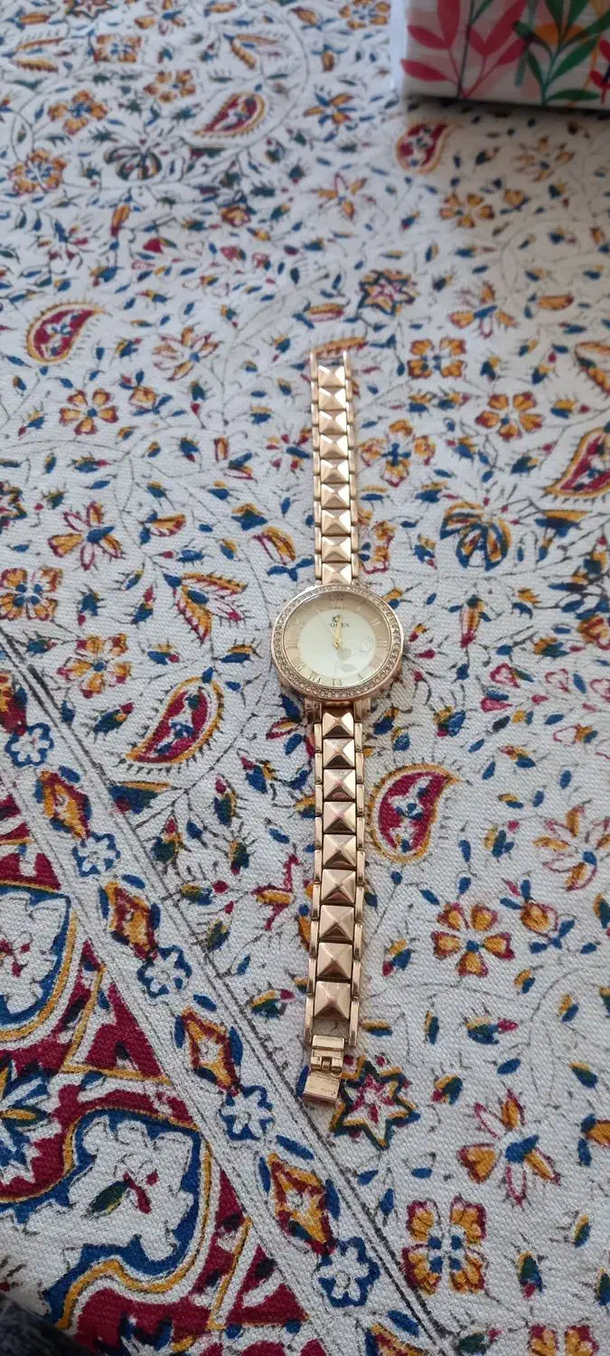 ساعت زنانه|ساعت|نیشابور, شهرک بسیج|دیوار