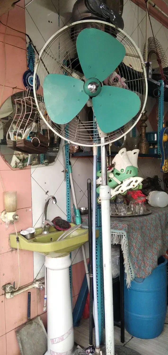 پنکه پایه دار عتیقه سینمایی|کلکسیون اشیاء عتیقه|تهران, علم و صنعت|دیوار