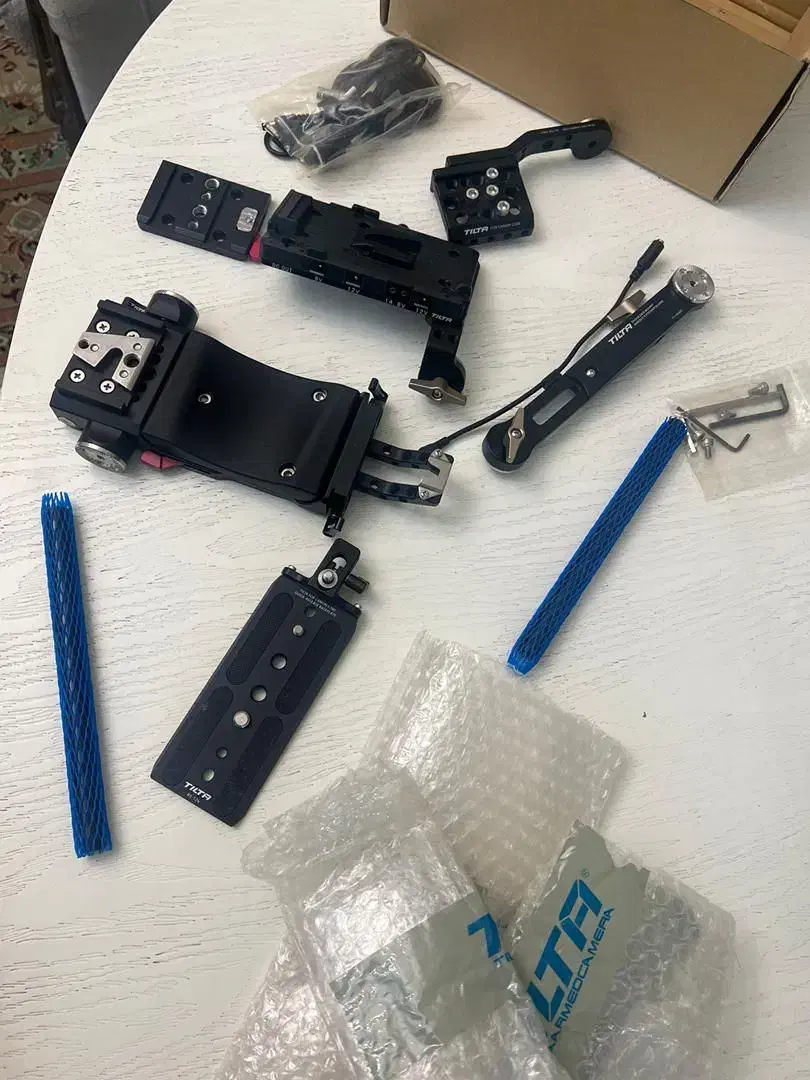 کیج دوربین کانن c200 canon برند تیلتا|دوربین عکاسی و فیلم‌برداری|تهران, شهرک چیتگر|دیوار