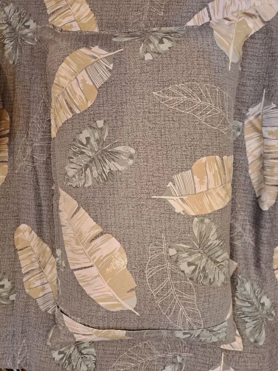 تشک و بالشت|رختخواب، بالش، پتو|گلبهار, شهر جدید گلبهار|دیوار