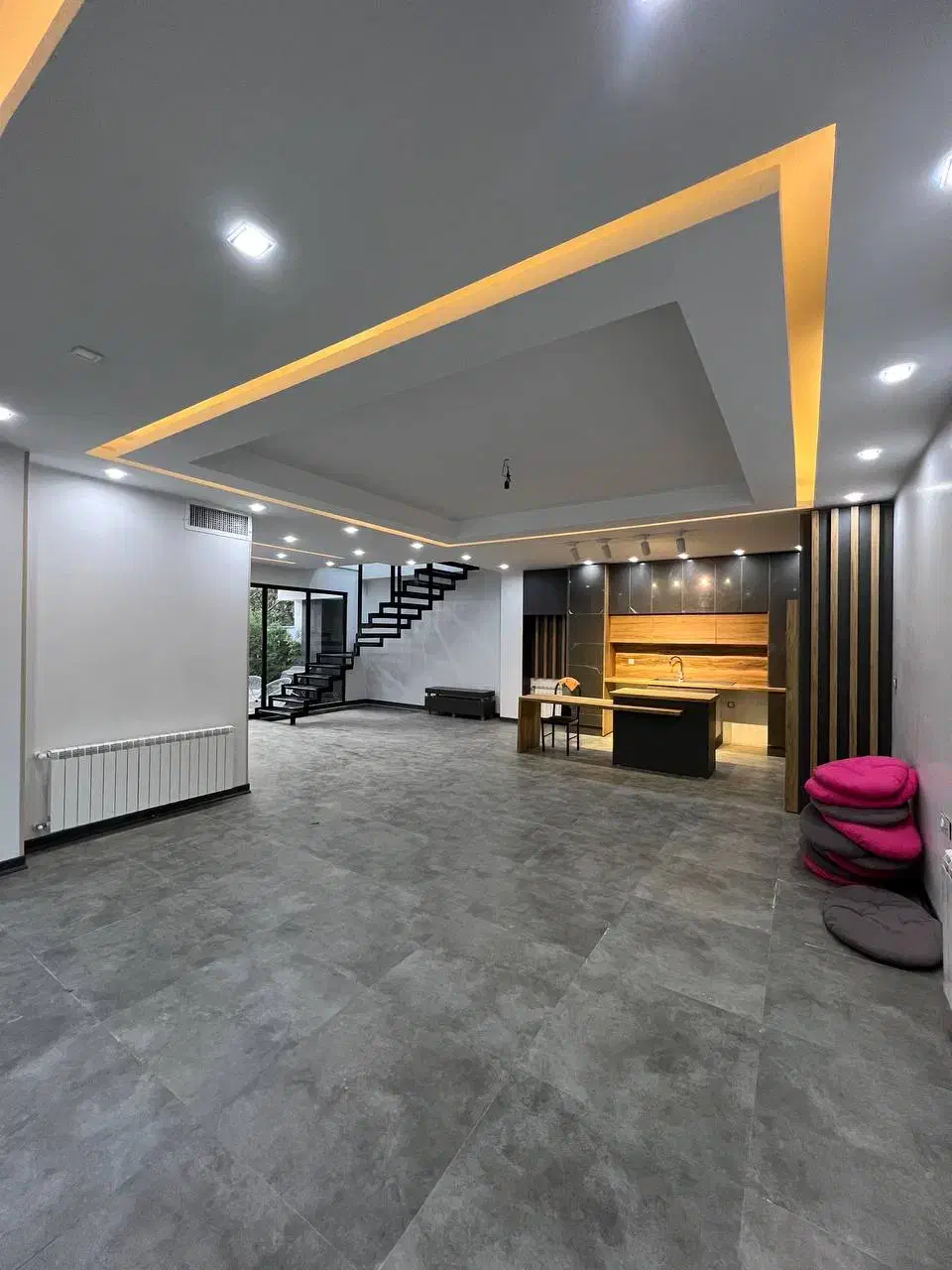 ۳۰۰متردوبلکسجذاب/ویلایعنیاین،سندجواز،چمستان|فروش خانه و ویلا|هچیرود, |دیوار