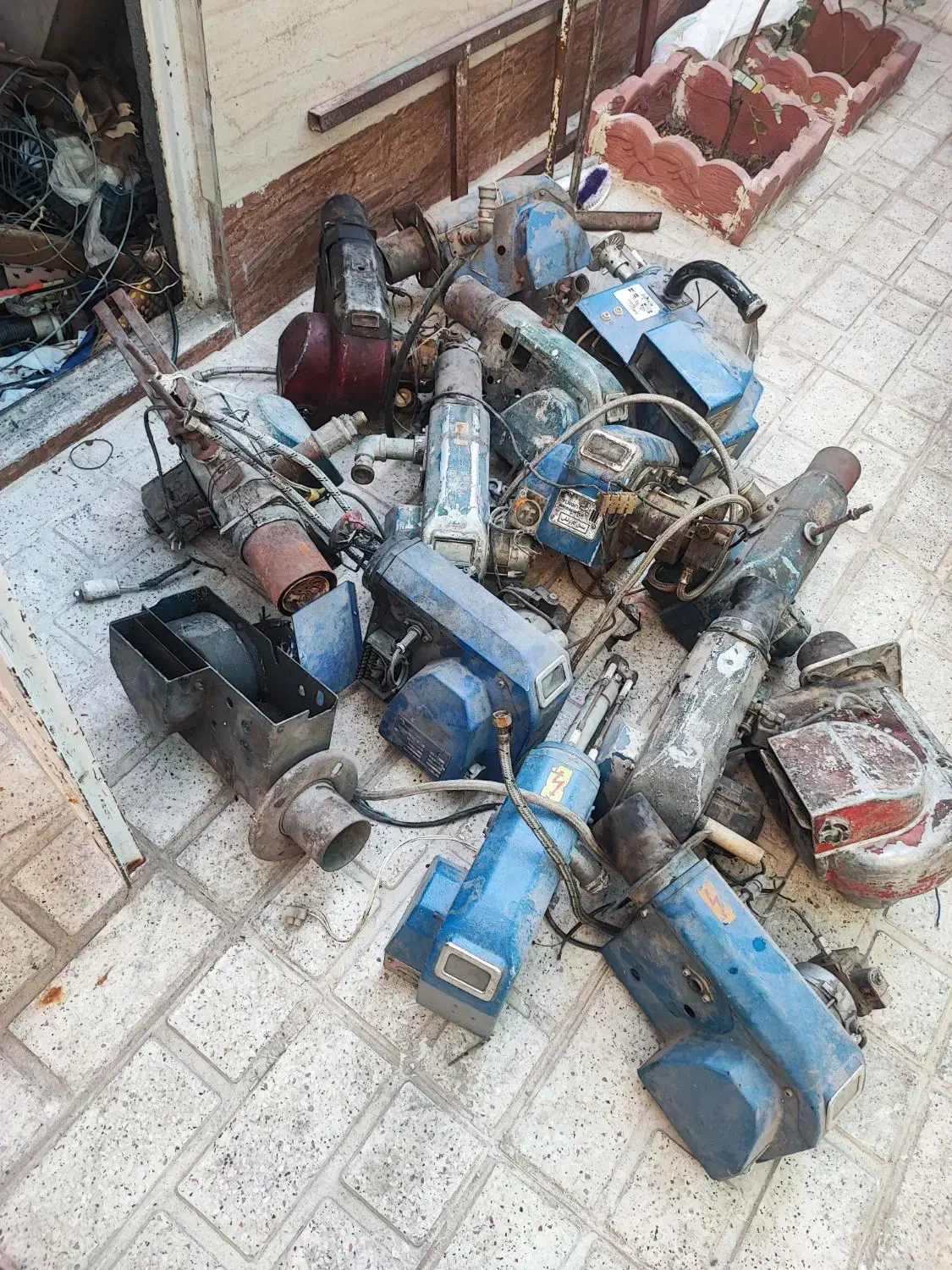 چند عدد مشعل گازی و گازوئیلی کارکرده|ماشینآلات صنعتی|کوهدشت, |دیوار