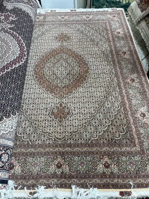 قالیچه ماهی کرم درحدنو|فرش|تبریز, |دیوار