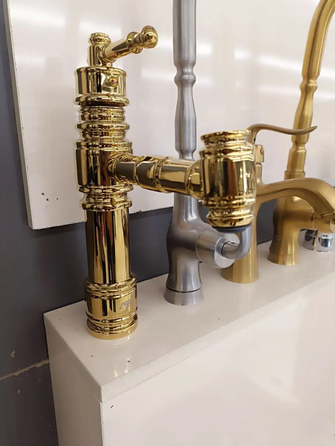 دست کامل شیرآلات+برند های ASS و غیره با ضمانت|لوازم حمام|تهران, وردآورد|دیوار