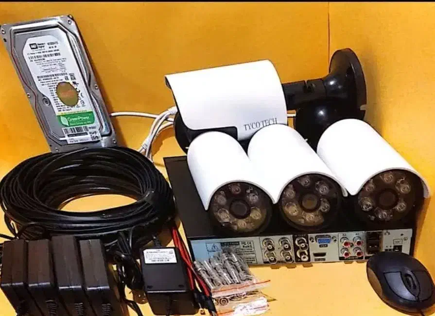 دوربین مدار بسته& /میکروفن دار پک 4تایی ٪ +|دوربین مداربسته|اردبیل, |دیوار