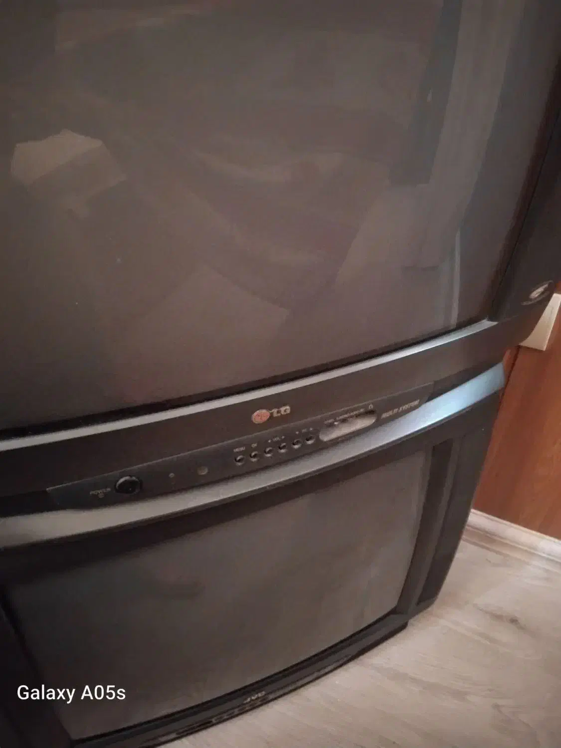 تلویزیون سالم قدیمی|تلویزیون و پروژکتور|مشهد, سجاد شهر|دیوار