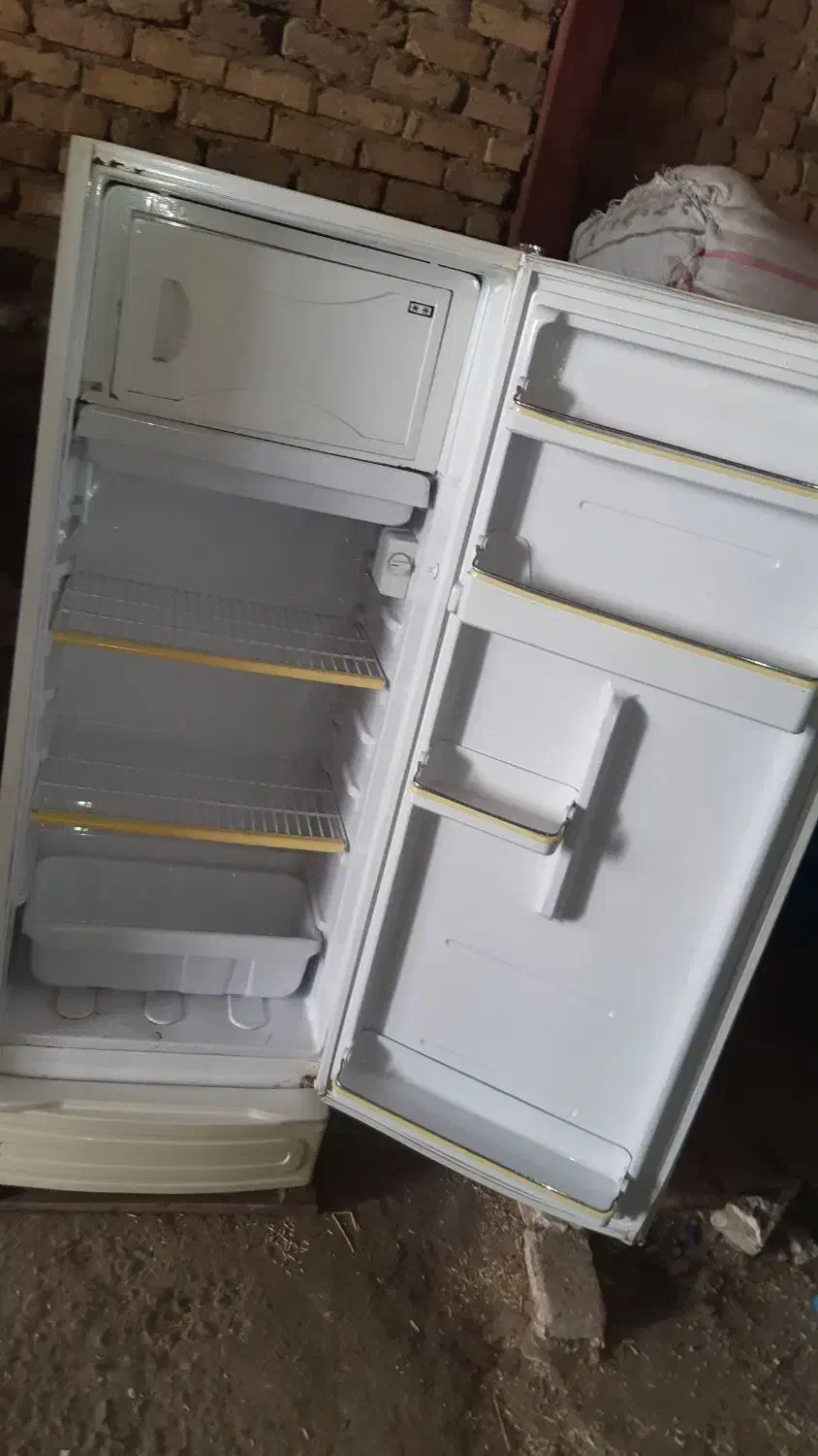 یخچال فریزر ارج سالم در حدنو|یخچال و فریزر|بروجرد, |دیوار