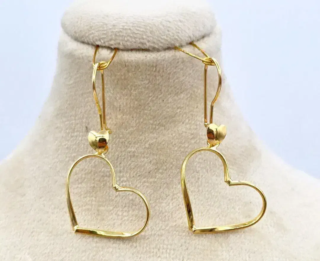 ظلا|جواهرات|مینودشت, |دیوار