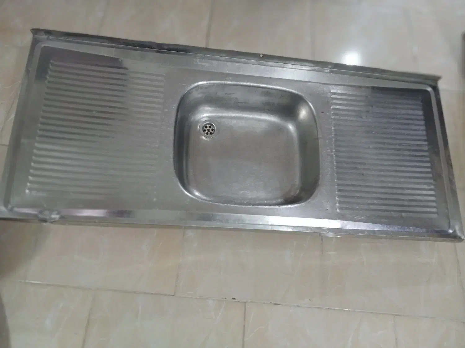 سینک ظرفشویی|آب‌چکان و نظم‌دهنده ظروف|رشت, دروازه لاکان|دیوار