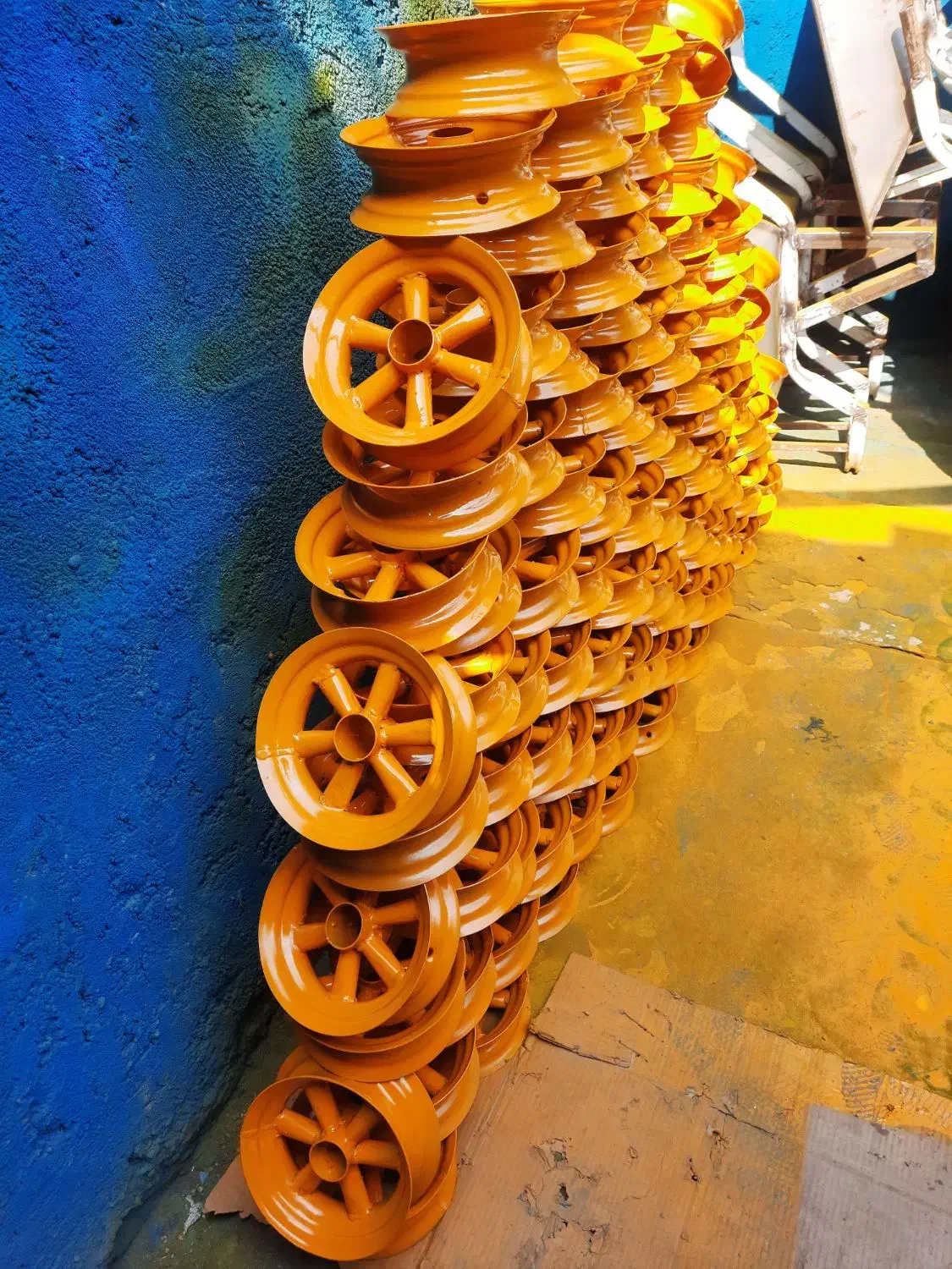 فرغون.فرغون|ابزارآلات|مشهد, پنجتن|دیوار