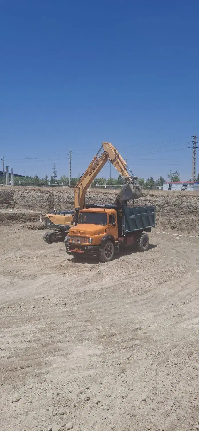 آسفالت سردوگرم تراشه خاکبرداری بیل و لودر گریدر|خدمات حمل و نقل|رودهن, |دیوار